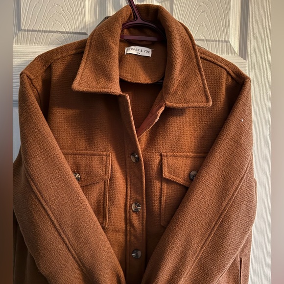 Shacket - Picture 3 of 3